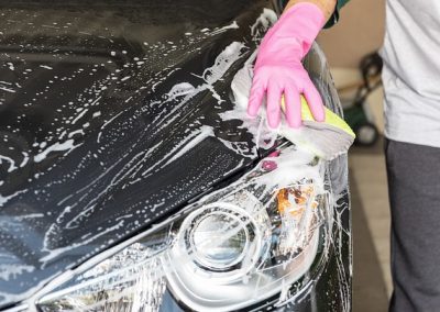 Bucket and sponge for cars